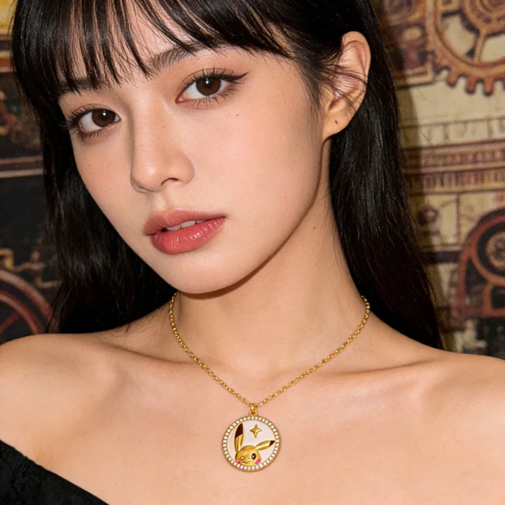 Collier Pokémon - Pikachu (Médaillon Serti)
