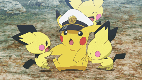 Pikachu en casquette de capitaine entouré de trois Pichu, la visière lui glisse sur les yeux