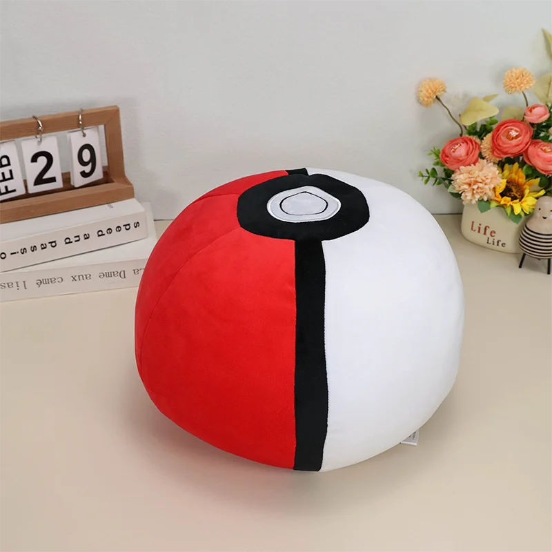 Coussin Pokémon - Poké Ball Géante (34 cm)
